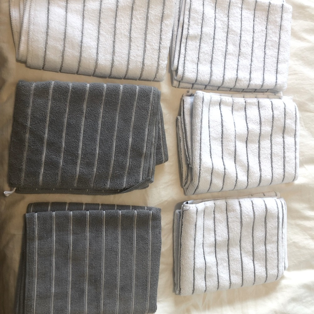 6 microfiber towels - gray and white
